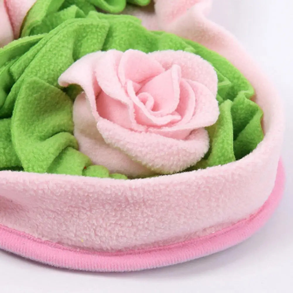 Interactive Snuffle Mat Dog Pet Dog Lick Mat Slow Feeding Sniffing Mat Heart Rose Flower Shape Interactive Dog Puzzle Toy