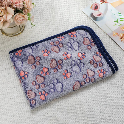 Cute Flannel Pet Blanket Cartoon Dog Paw Print Blanket Pet Mat for Cats and Dogs Warm and Comfortable Blanket for Puppy Kitten